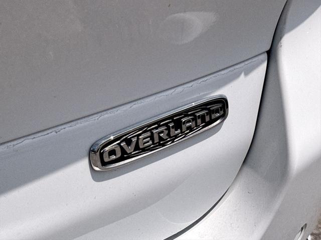Photo of 2022 Bright White Clearcoat Jeep Grand Cherokee L