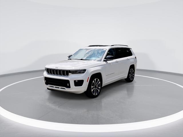 Photo of 2022 Bright White Clearcoat Jeep Grand Cherokee L