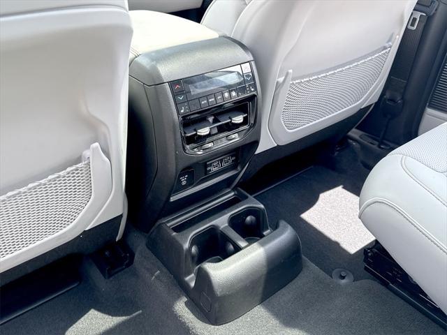 Photo of 2022 Bright White Clearcoat Jeep Grand Cherokee L