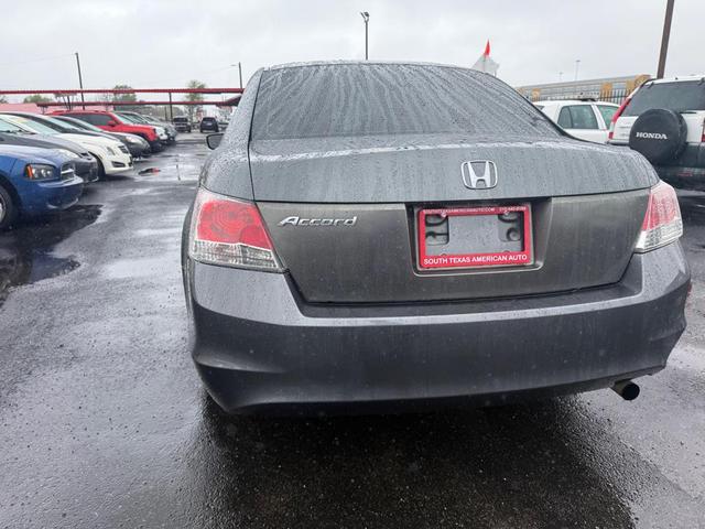 Photo of 2009 GRAY Honda Accord