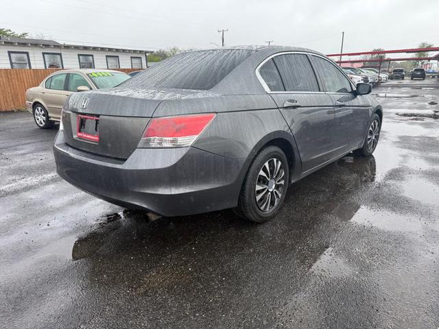Photo of 2009 GRAY Honda Accord