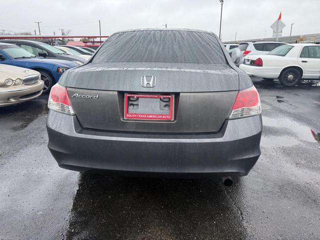Photo of 2009 GRAY Honda Accord