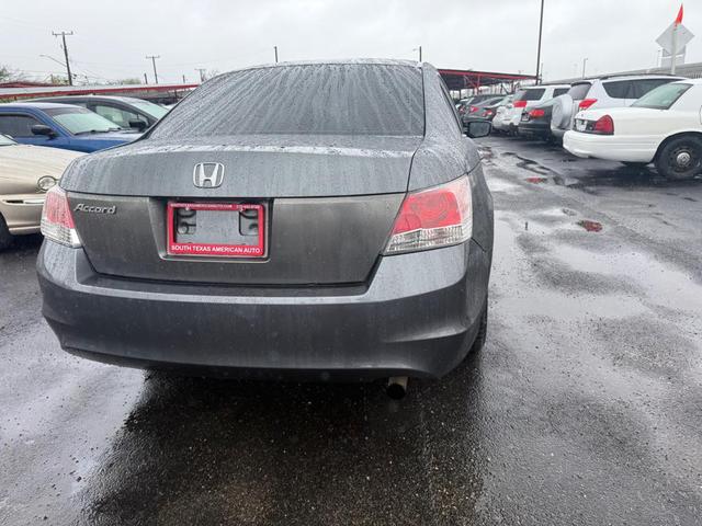 Photo of 2009 GRAY Honda Accord