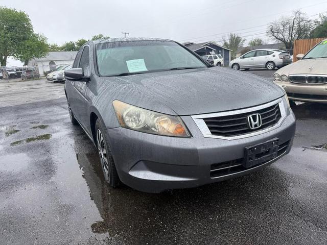 Photo of 2009 GRAY Honda Accord