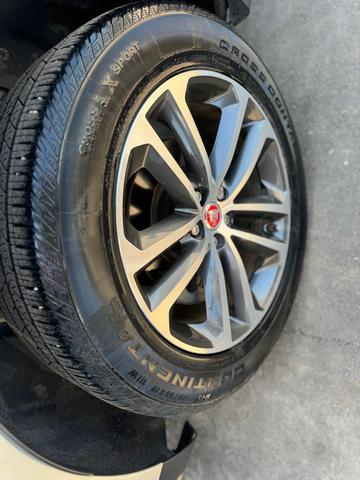 Photo of 2017 TAN Jaguar F-PACE