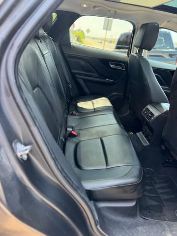 Photo of 2017 TAN Jaguar F-PACE