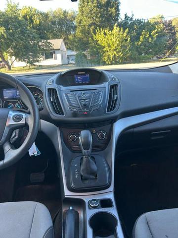 Photo of 2014 Red Ford Escape