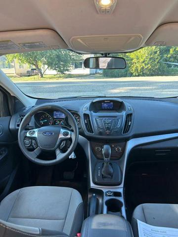 Photo of 2014 Red Ford Escape