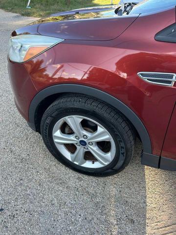 Photo of 2014 Red Ford Escape