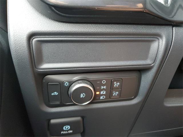 Photo of 2022 Iconic Silver Metallic Ford F-150