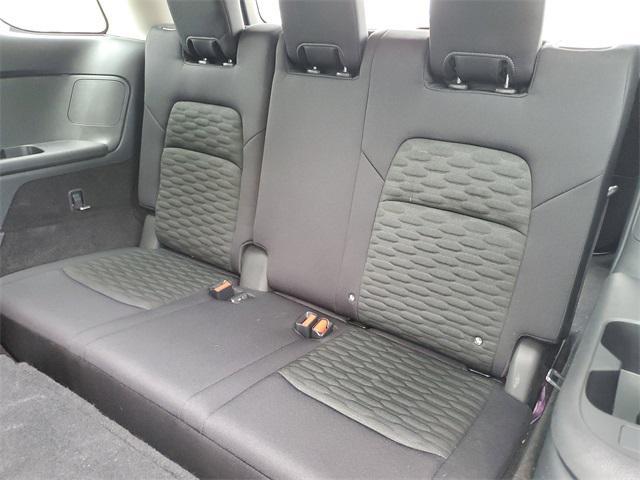 Photo of 2022 Pearl White Tricoat Nissan Pathfinder