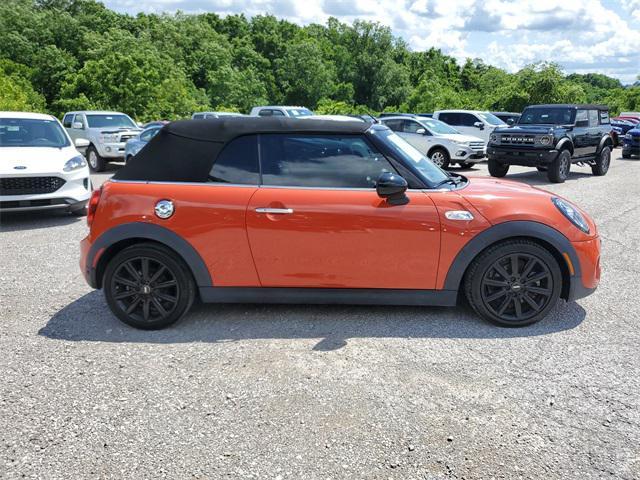 Photo of 2019 Orange Metallic MINI Convertible