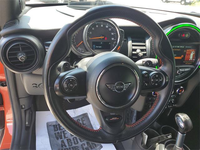 Photo of 2019 Orange Metallic MINI Convertible