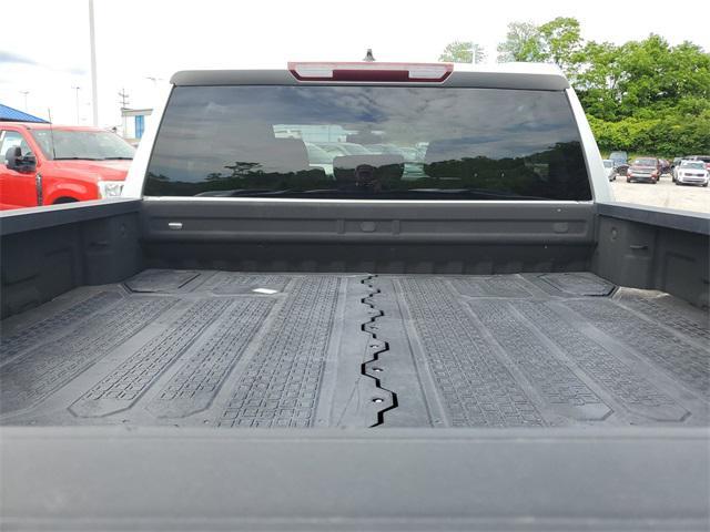 Photo of 2021 Silver Ice Metallic Chevrolet Silverado 1500