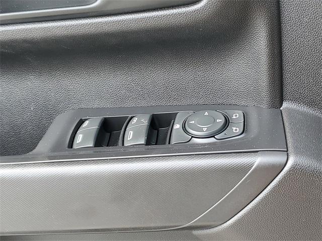 Photo of 2021 Silver Ice Metallic Chevrolet Silverado 1500