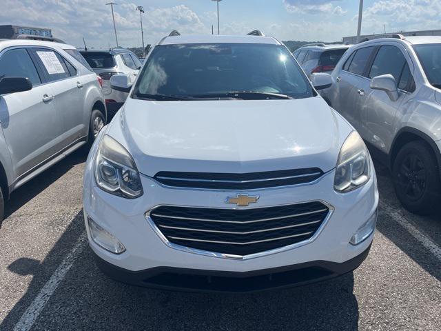 Photo of 2017 Summit White Chevrolet Equinox