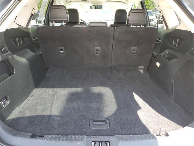 Photo of 2022 Silver Metallic Ford Edge