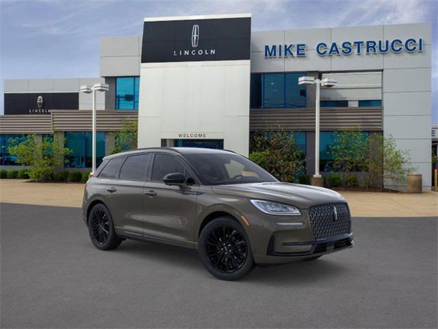 Photo of 2025 Harbor Gray Metallic Clearcoat Lincoln Corsair