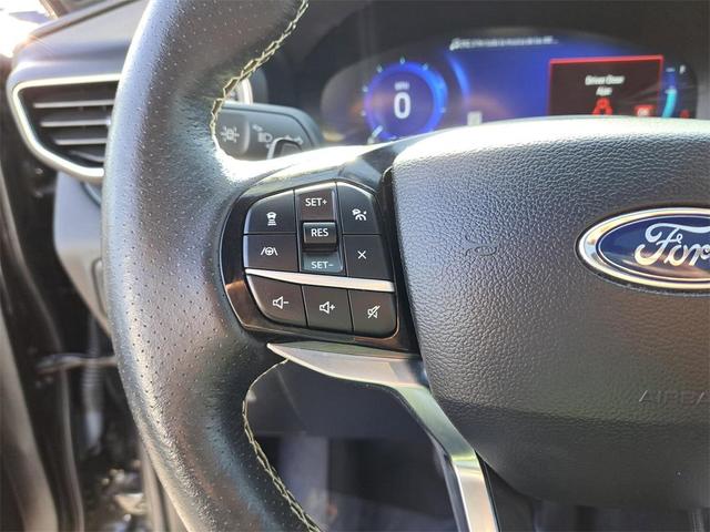 Photo of 2022 Agate Black Metallic Ford Explorer