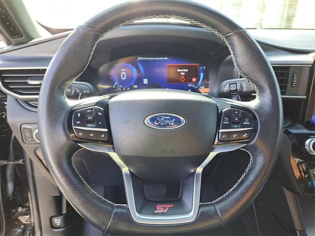 Photo of 2022 Agate Black Metallic Ford Explorer