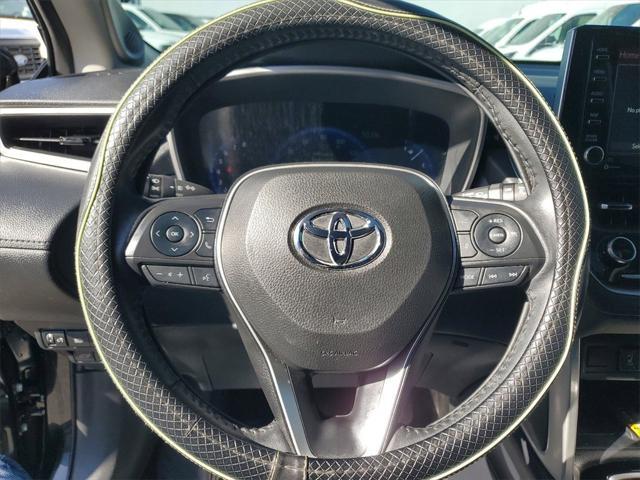 Photo of 2022 Silver Toyota Corolla Cross