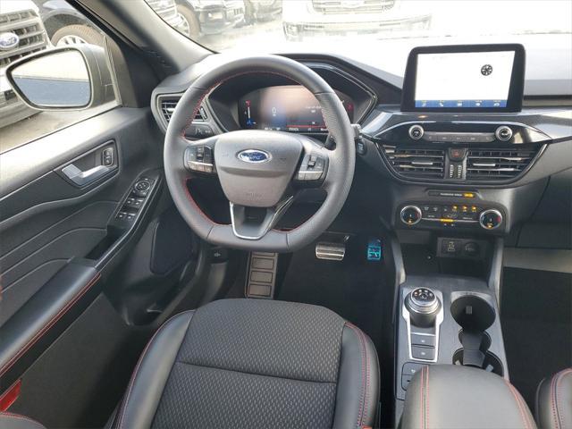Photo of 2024 Black Metallic Ford Escape