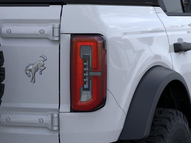 Photo of 2025 Oxford White Ford Bronco