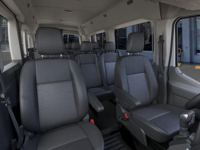 Photo of 2025 Oxford White Ford Transit-350