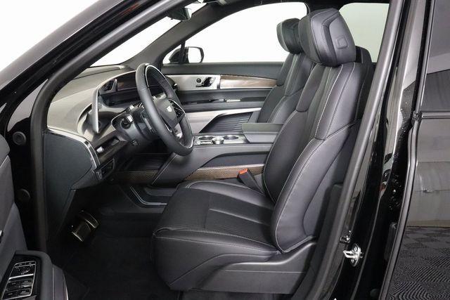 Photo of 2026 Stellar Black Metallic Cadillac VISTIQ