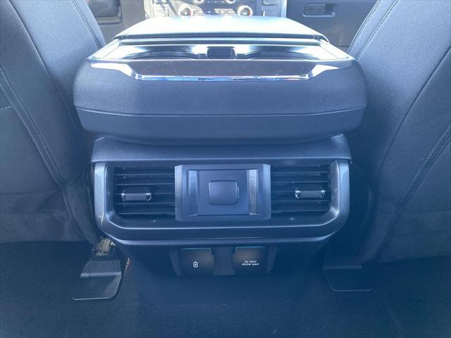 Photo of 2022 Oxford White Ford F-150