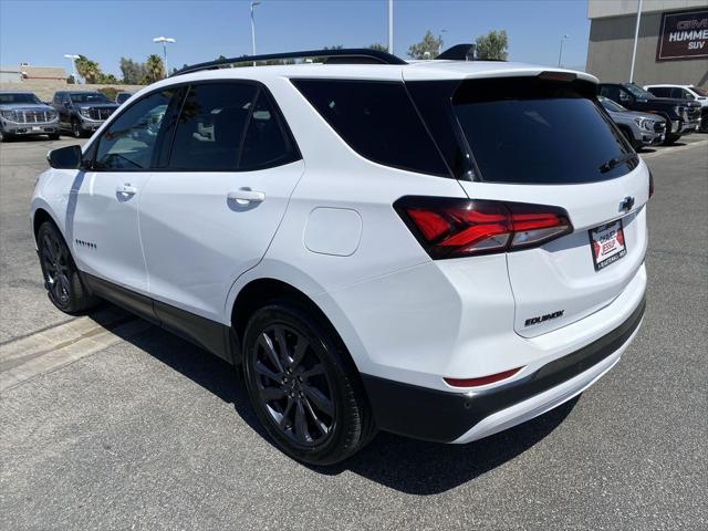 Photo of 2023 Summit White Chevrolet Equinox