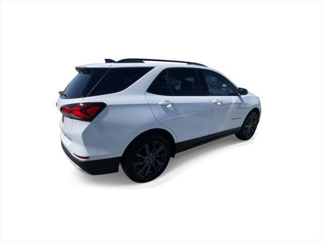 Photo of 2023 Summit White Chevrolet Equinox