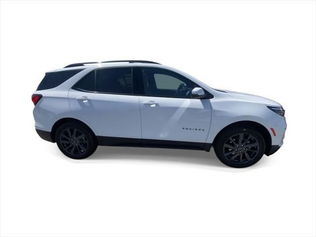 Photo of 2023 Summit White Chevrolet Equinox