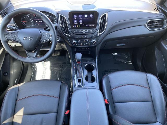 Photo of 2023 Summit White Chevrolet Equinox
