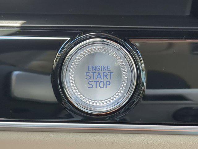 Photo of 2026 Uyuni White Genesis GV70