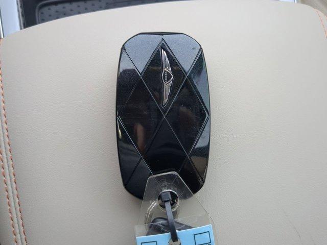 Photo of 2026 Uyuni White Genesis GV70