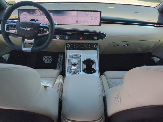 Photo of 2026 Uyuni White Genesis GV70