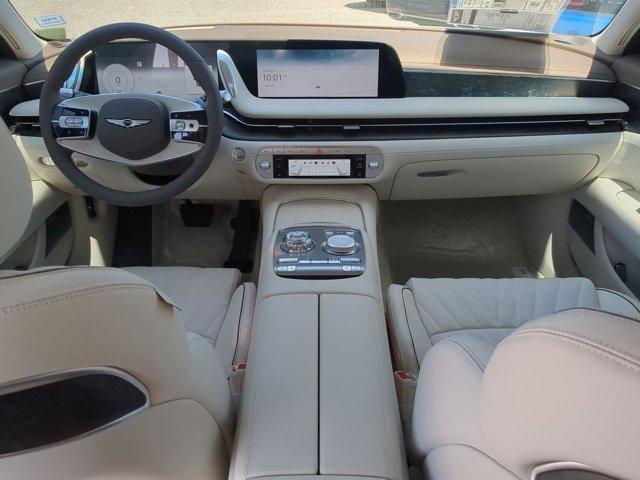 Photo of 2025 Uyuni White Genesis G90