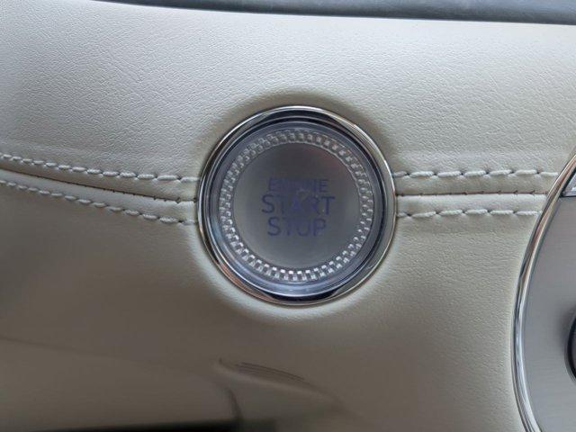 Photo of 2025 Uyuni White Genesis G90