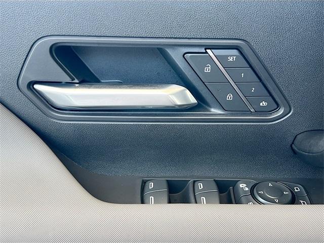 Photo of 2025 Graphite Blue Metallic GMC HUMMER EV SUV