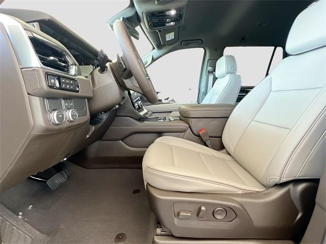 Photo of 2026 Summit White GMC Yukon