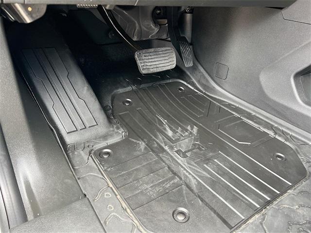 Photo of 2025 Meteorite Metallic GMC HUMMER EV SUV