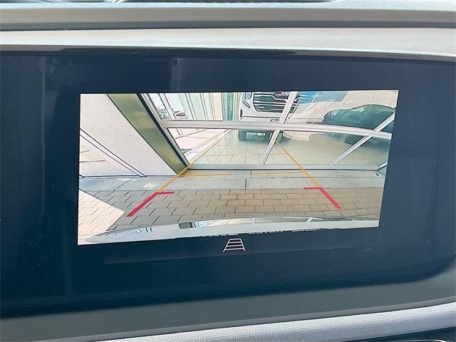 Photo of 2025 White Frost Tri-Coat Buick Envista