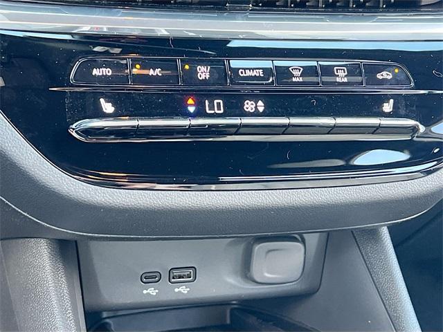 Photo of 2025 Ocean Blue Metallic Buick Envista