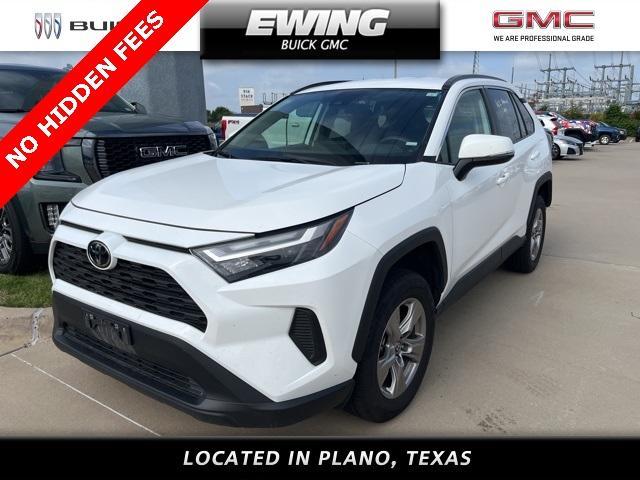 Photo of 2023 White Toyota RAV4