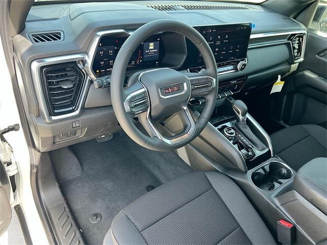 Photo of 2025 Summit White GMC Canyon