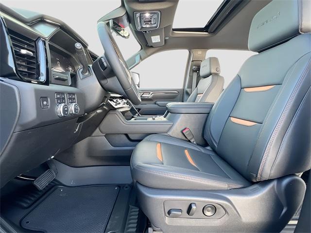Photo of 2025 Summit White GMC Sierra 2500