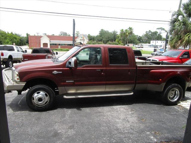 Photo of 2006 Burgundy Ford F-350