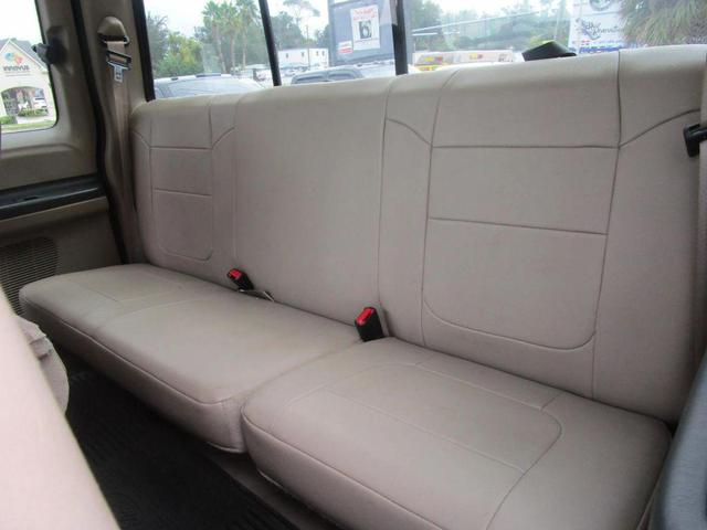 Photo of 2007 Gray Ford F-350