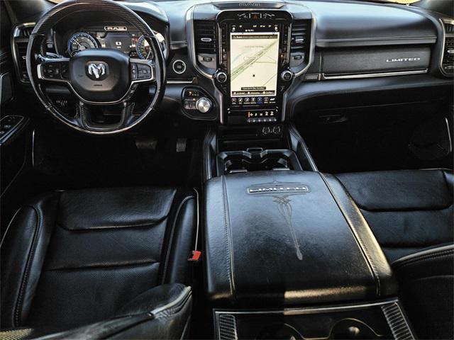 Photo of 2020 Diamond Black Crystal Pearlcoat RAM 1500